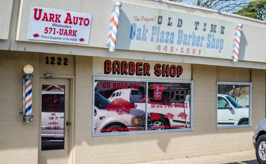 Oak Plaza Barber Shop Fayetteville AR 72703 4794435531 Barbers